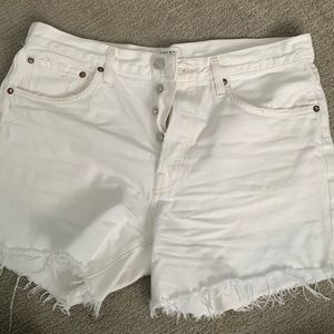 Agolde Parker long short in Panna Cotta.